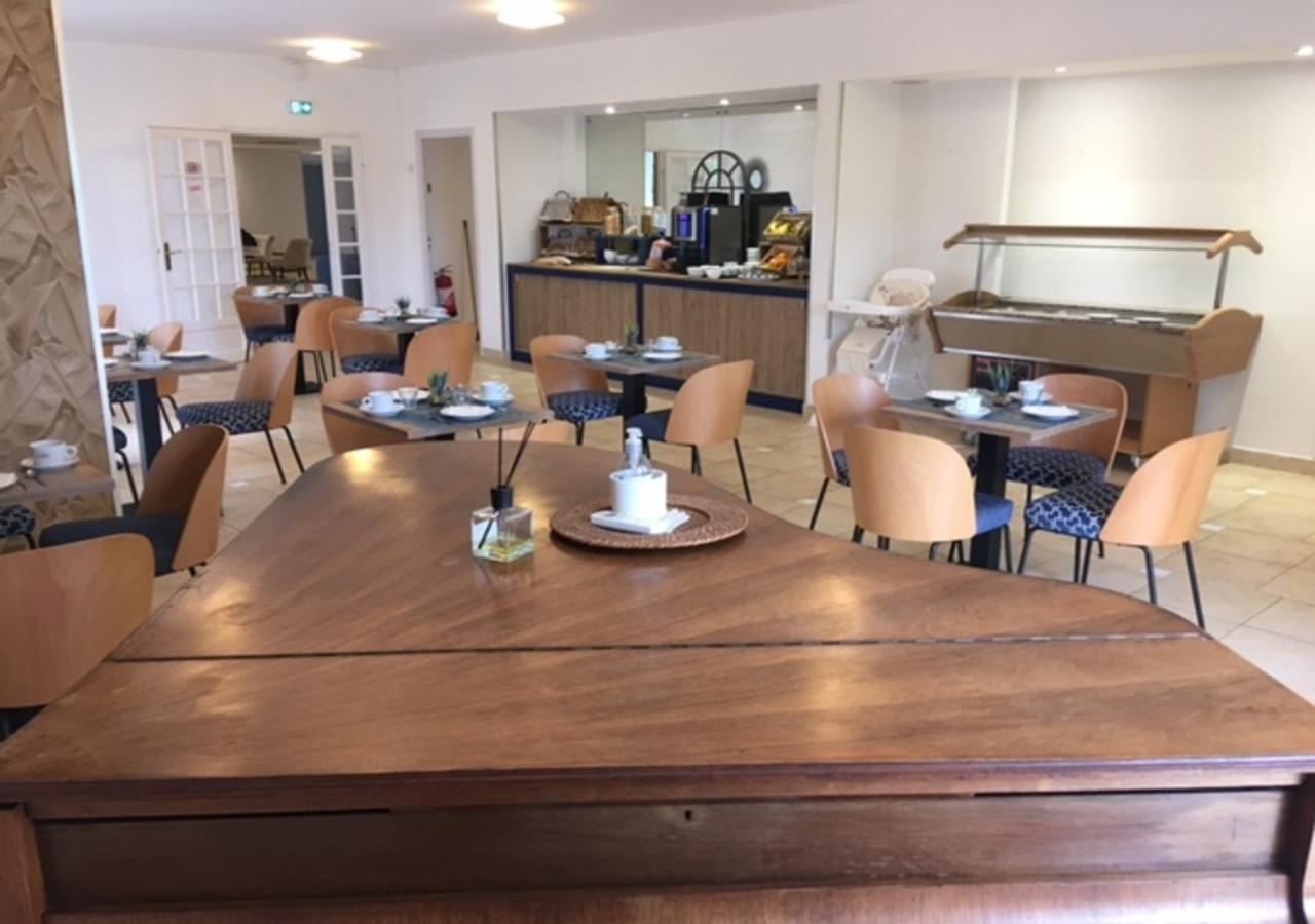 Apart-hotel Carlton - Renovee Avec Piscine